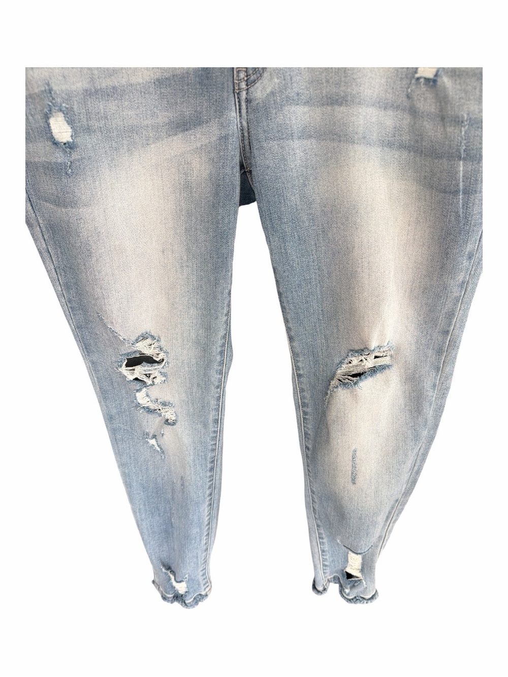 KanCan |Size 13/30 |Distressed |Light Wash Jeans |Frayed Hem - Picture 8 of 12
